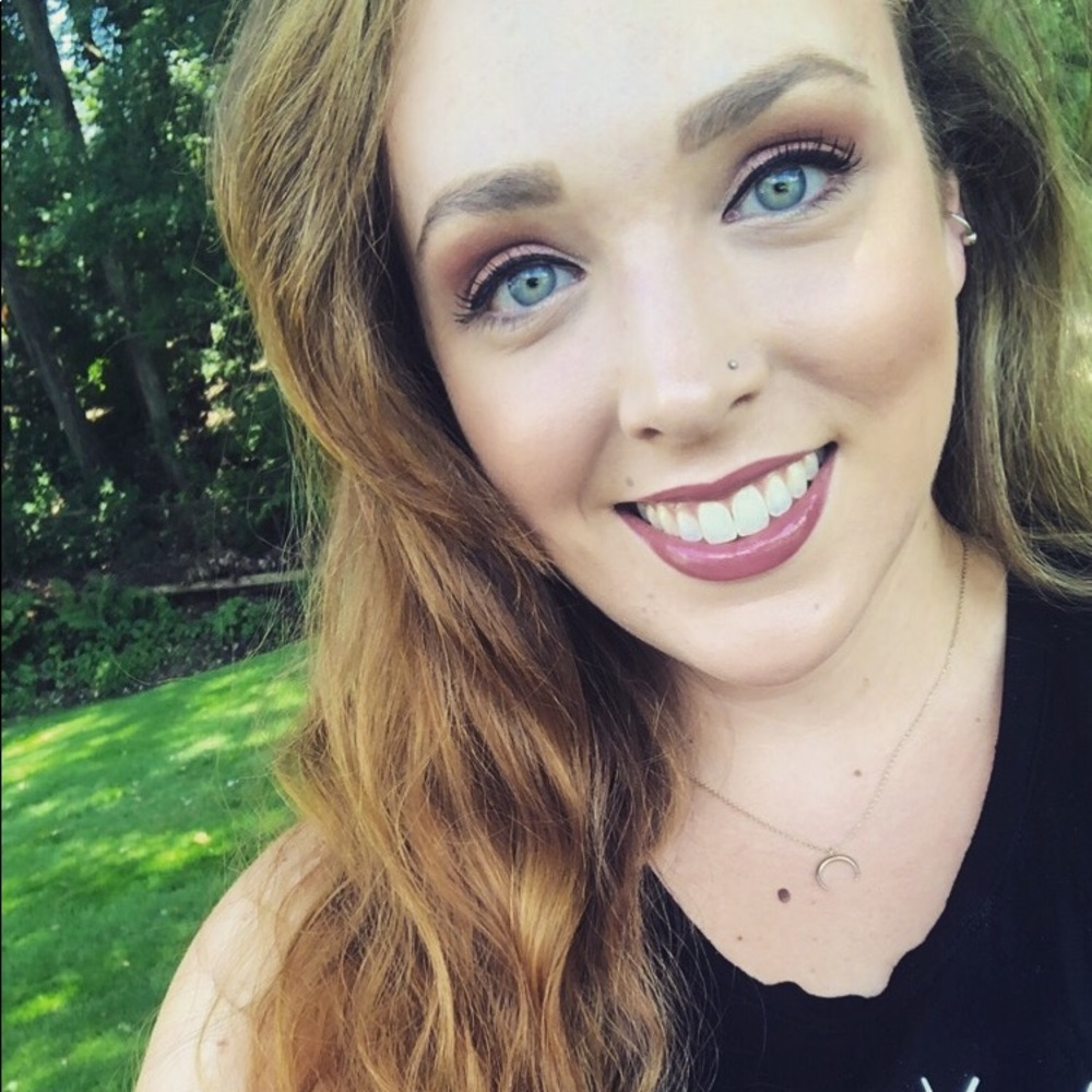 Meet your Posher, Karissa